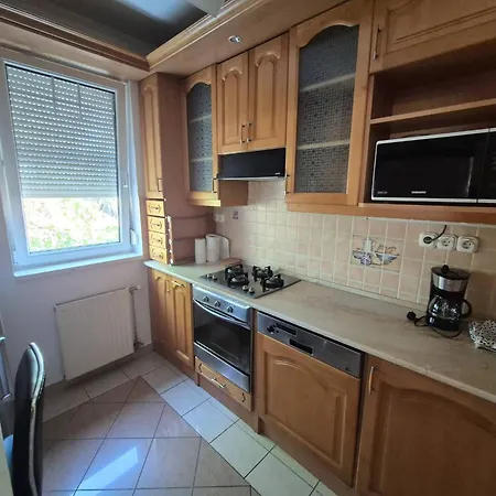Appartement Mathias, A Spacious 2-bedroom With 2 Bathrooms Private Parking